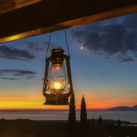 Kitrini- Stunning Views, A Away From Home, Near Kassiopi Loutses