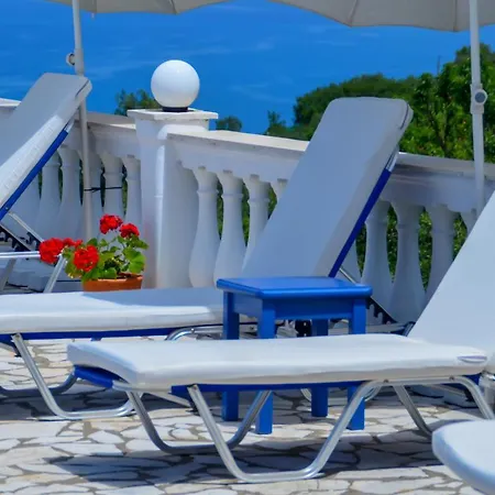 Villa Kitrini- Stunning Views, A Away From Home, Near Kassiopi Loutses