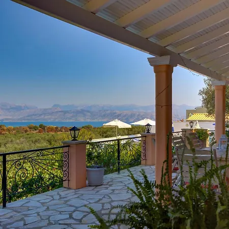 Kitrini- Stunning Views, A Away From Home, Near Kassiopi Loutses